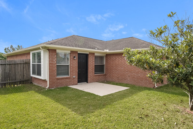 1,895/Mo, 5103 Santrey Dr Houston, TX 77084 Rear View