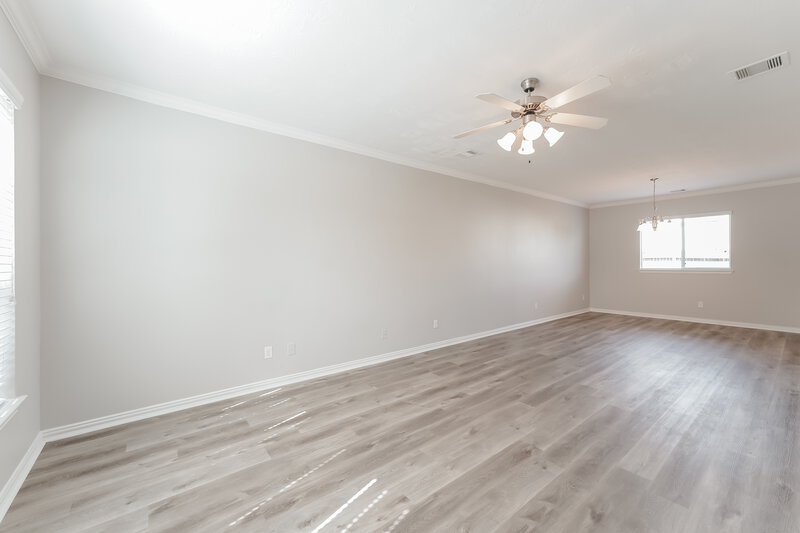 2,615/Mo, 8406 Parapet Pl Rosharon, TX 77583 Living Room View 2