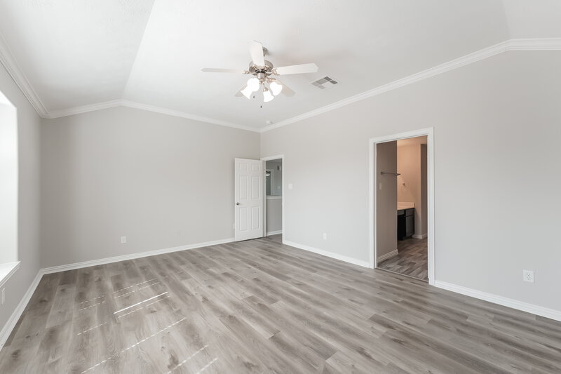 2,615/Mo, 8406 Parapet Pl Rosharon, TX 77583 Main Bedroom View 2