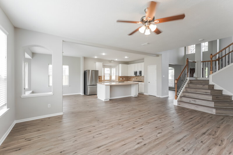 3,200/Mo, 2712 Sienna Springs Dr Pearland, TX 77584 Living Room View