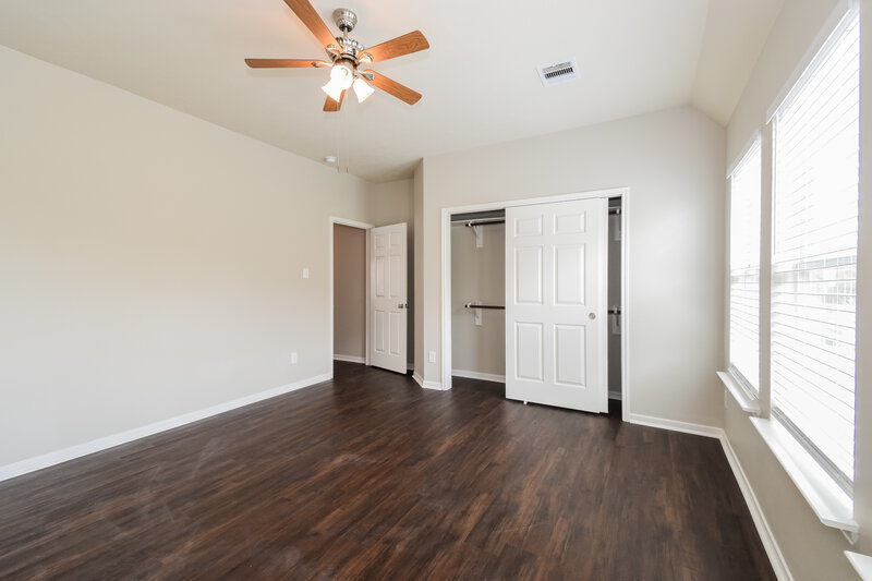 2,955/Mo, 815 Harvard Pointe Dr League City, TX 77573 Bedroom View 2