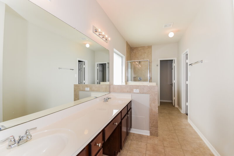 2,955/Mo, 815 Harvard Pointe Dr League City, TX 77573 Bathroom View