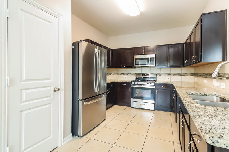 2,470/Mo, 20810 Derbyshire Meadows Ln Humble, TX 77338 Kitchen View 2