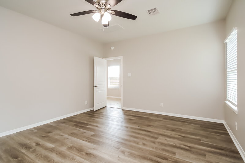 2,470/Mo, 20810 Derbyshire Meadows Ln Humble, TX 77338 Main Bedroom View 2