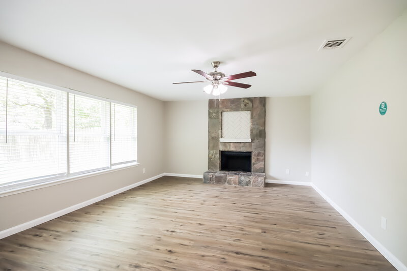 2,050/Mo, 23227 Dew Wood Ln Spring, TX 77373 Living Room View