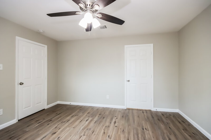 2,050/Mo, 23227 Dew Wood Ln Spring, TX 77373 Main Bedroom View