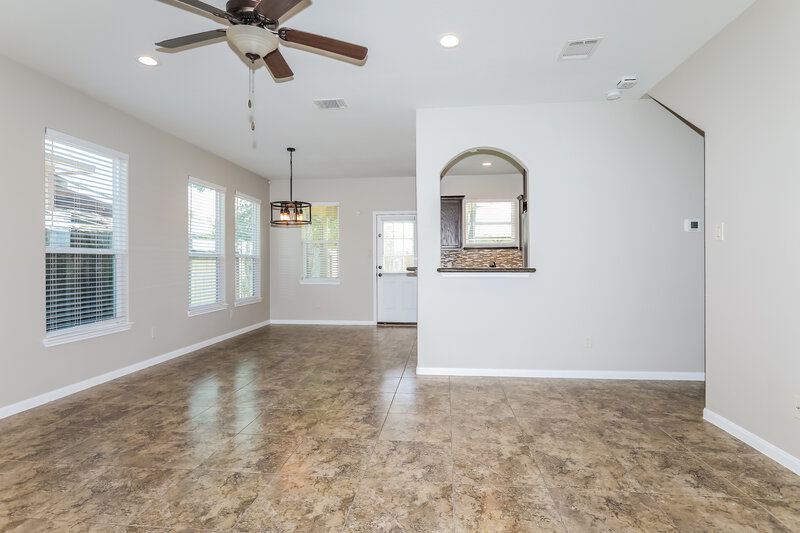 2,410/Mo, 18428 Sunrise Maple Dr Montgomery, TX 77316 Living Room View