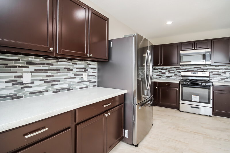 1,995/Mo, 11806 Remington Run Ln Houston, TX 77066 Kitchen View 2