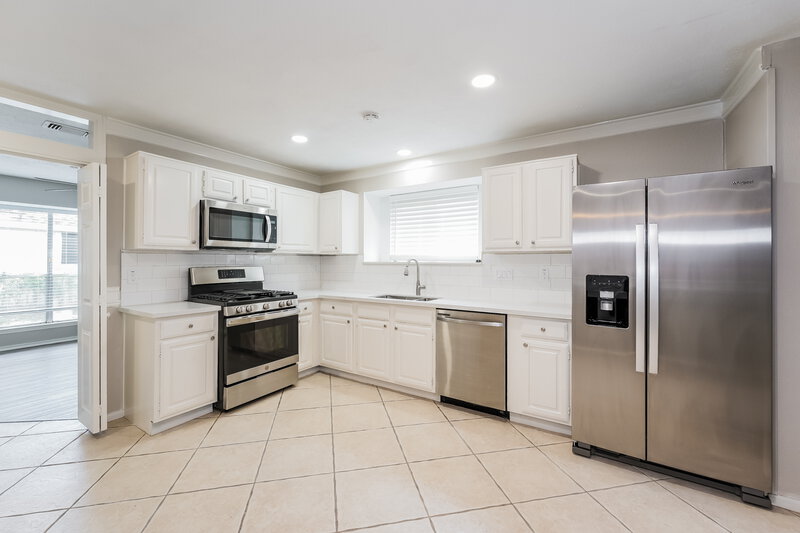 1,925/Mo, 22111 Eagle Meadow Dr Katy, TX 77450 Kitchen View 2