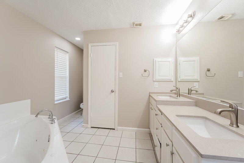 1,925/Mo, 22111 Eagle Meadow Dr Katy, TX 77450 Main Bathroom View