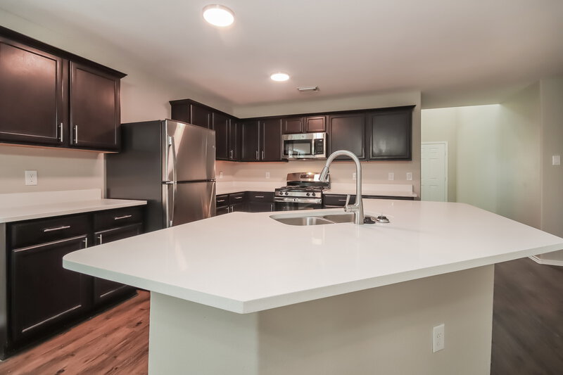 2,420/Mo, 2122 Harvey Brown School Dr Houston, TX 77049 Kitchen View 2