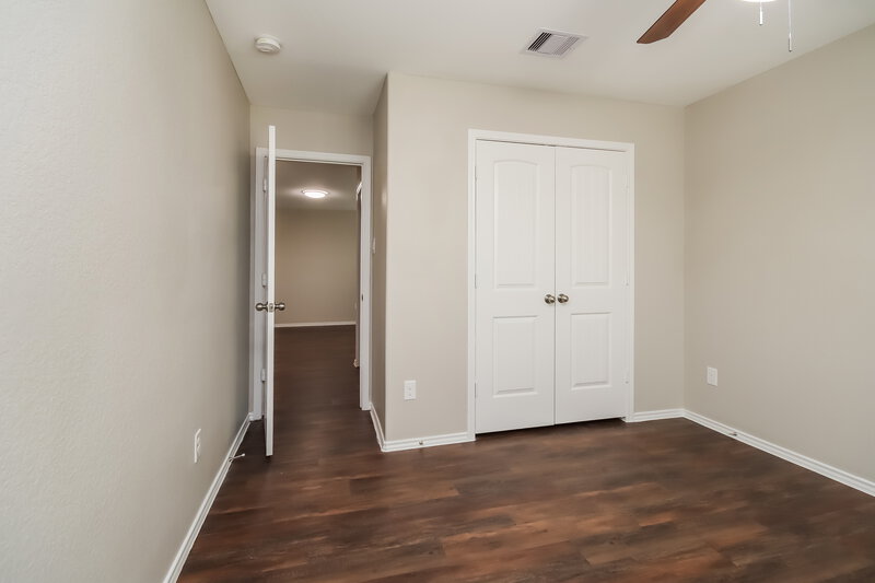 2,420/Mo, 2122 Harvey Brown School Dr Houston, TX 77049 Bedroom View