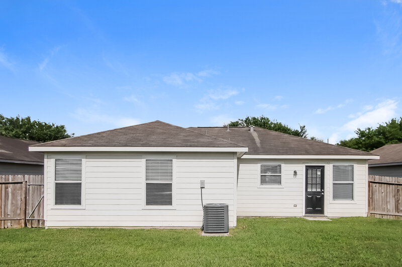 1,715/Mo, 28926 Trinity River Dr Spring, TX 77386 Rear View