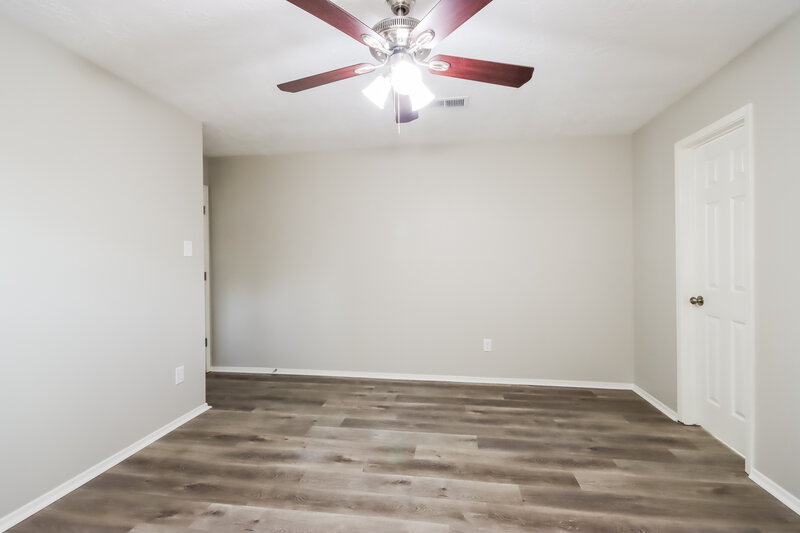 2,025/Mo, 18806 Oak Bower Dr Humble, TX 77346 Main Bedroom View 2