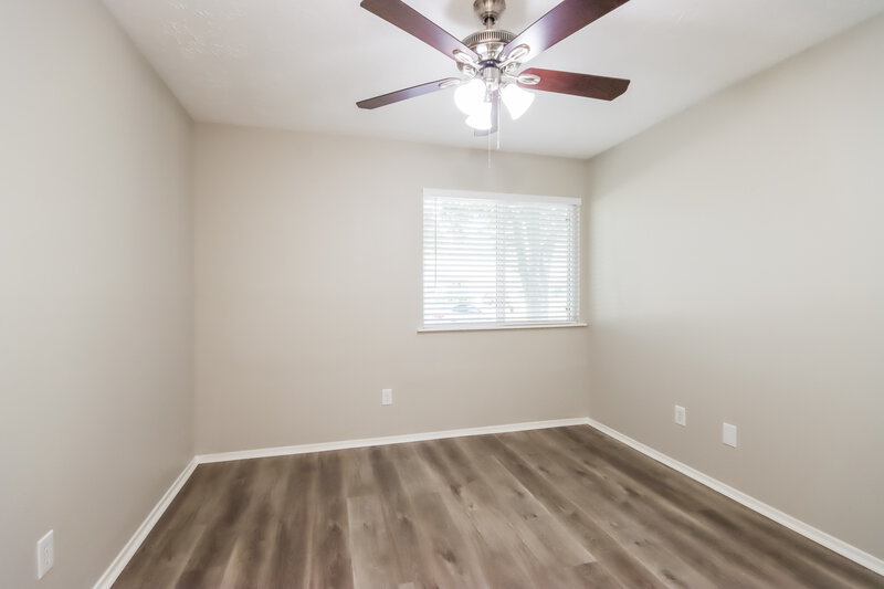 2,025/Mo, 18806 Oak Bower Dr Humble, TX 77346 Bedroom View