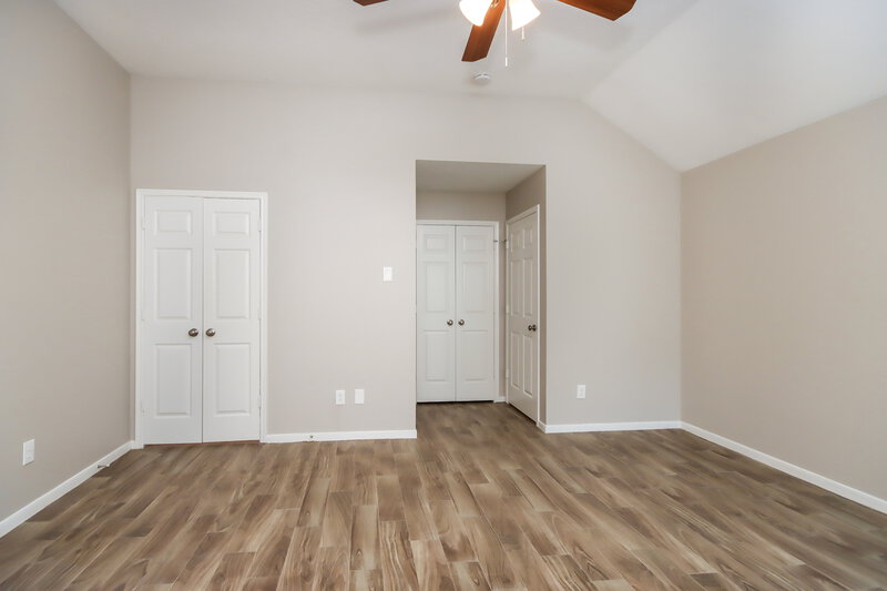 2,020/Mo, 1414 Summer Rain Dr Kingwood, TX 77339 Main Bedroom View