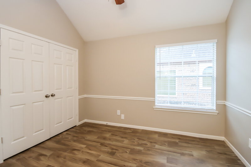 2,020/Mo, 1414 Summer Rain Dr Kingwood, TX 77339 Bedroom View 2