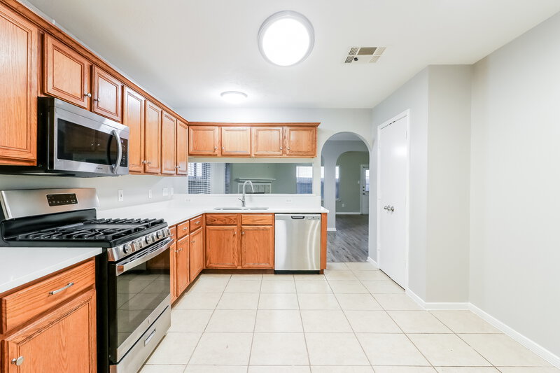 2,230/Mo, 22835 W Waterlake Dr Richmond, TX 77406 Kitchen View 2