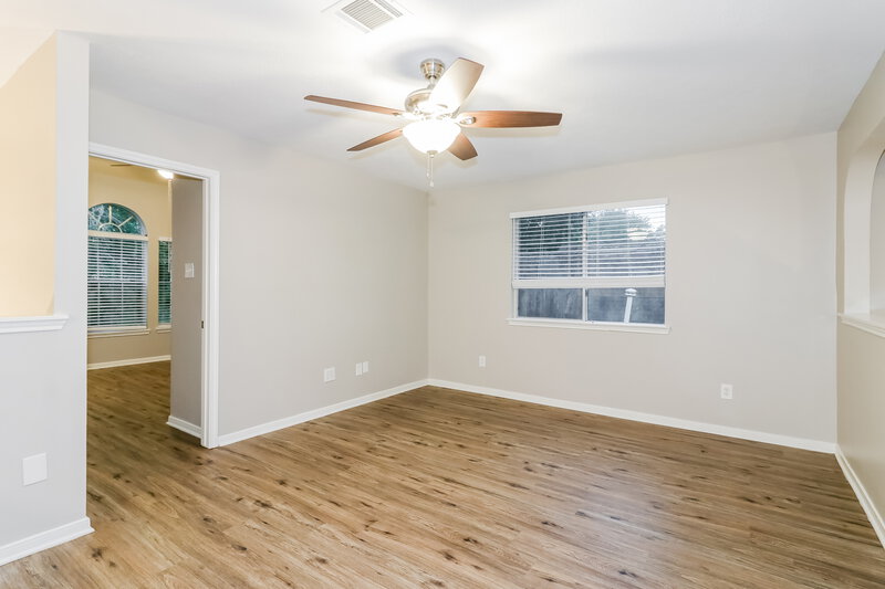 2,230/Mo, 22835 W Waterlake Dr Richmond, TX 77406 Main Bathroom View