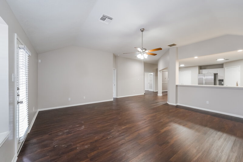 2,285/Mo, 2735 Spring Colony Dr Spring, TX 77386 Living Room View 3