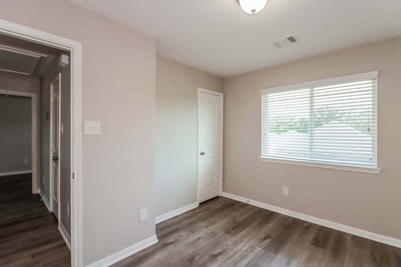 1,755/Mo, 3102 Same Way Kingwood, TX 77339 Bedroom View