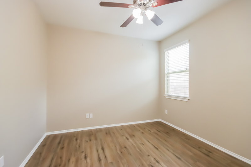 2,355/Mo, 9414 Elliotts Ct Conroe, TX 77304 Bedroom View