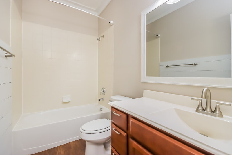 2,355/Mo, 9414 Elliotts Ct Conroe, TX 77304 Bathroom View