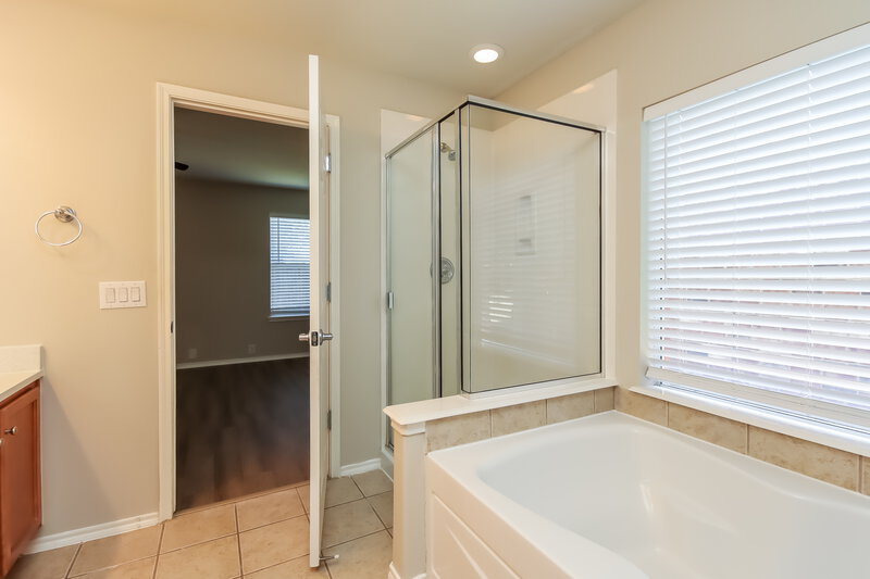 2,445/Mo, 20023 Juniper Berry Dr Richmond, TX 77407 Main Bathroom View