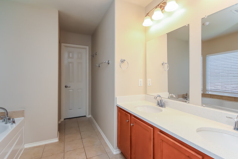 2,445/Mo, 20023 Juniper Berry Dr Richmond, TX 77407 Bathroom View
