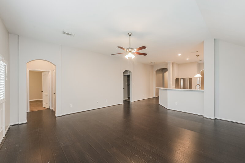 2,260/Mo, 8011 Thorncroft Manor Ln Richmond, TX 77407 Living Room View 3