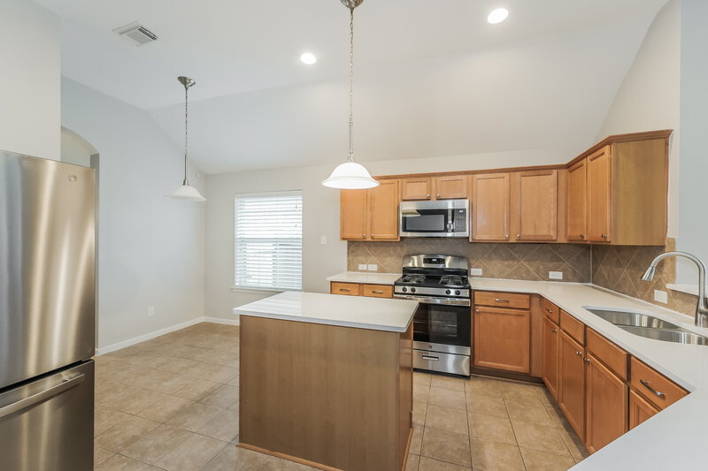 2,260/Mo, 8011 Thorncroft Manor Ln Richmond, TX 77407 Kitchen View