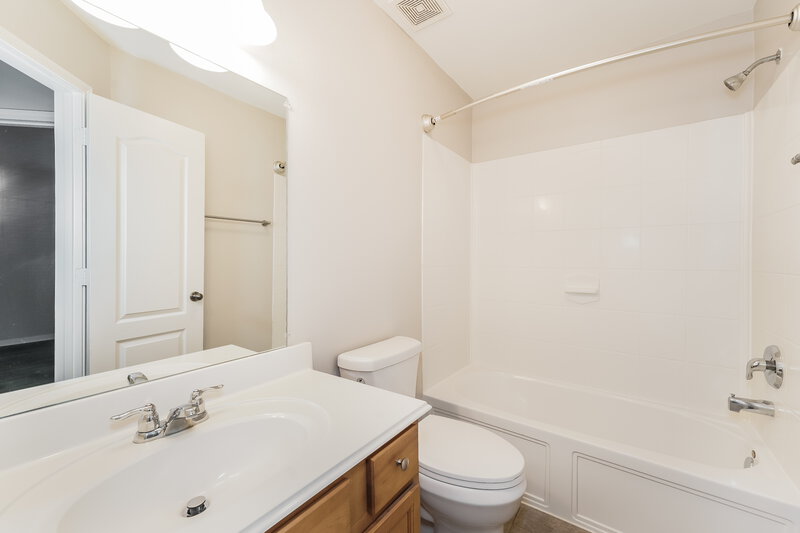 2,260/Mo, 8011 Thorncroft Manor Ln Richmond, TX 77407 Bathroom View