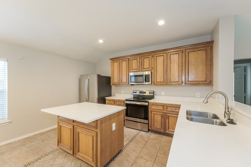 2,530/Mo, 3830 Lake Ballinger Ln Richmond, TX 77406 Kitchen View 2