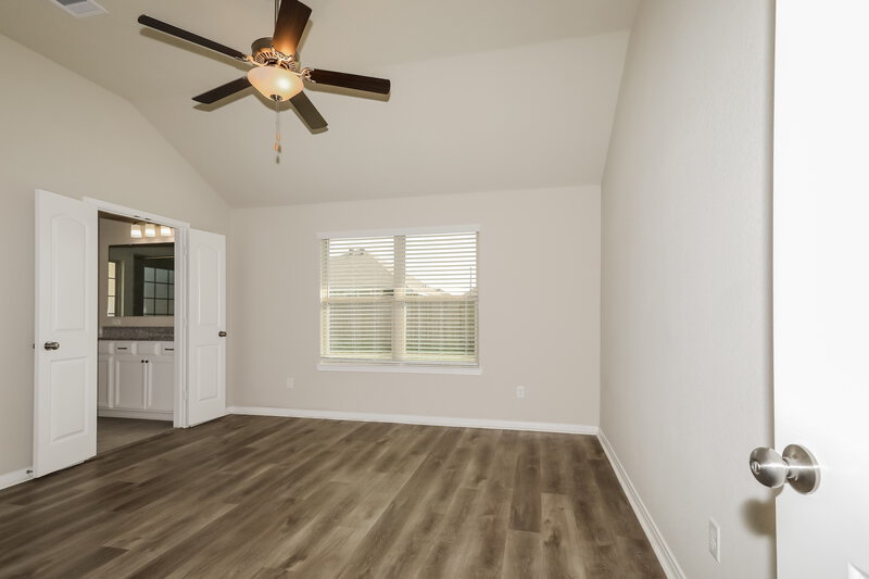 1,910/Mo, 291 Brocks Ln Montgomery, TX 77356 Main Bedroom View 2