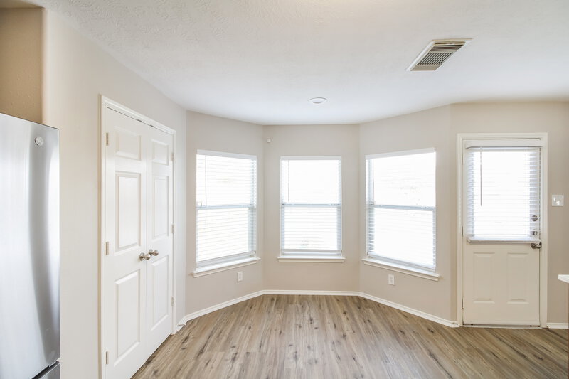 2,650/Mo, 7822 Crescent Village Ln Richmond, TX 77407 Breakfast Nook View