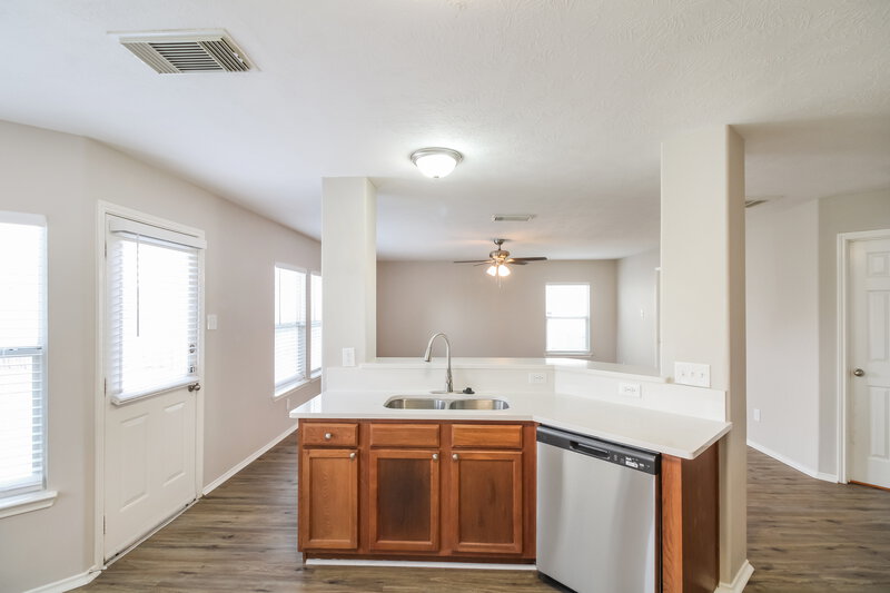 2,650/Mo, 7822 Crescent Village Ln Richmond, TX 77407 Kitchen View