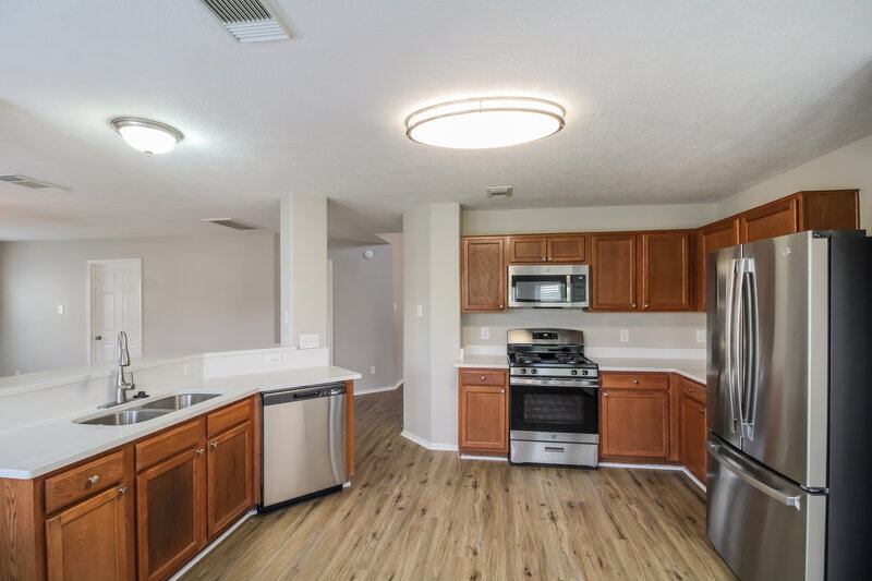 2,650/Mo, 7822 Crescent Village Ln Richmond, TX 77407 Kitchen View 2