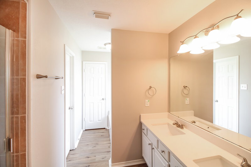 2,650/Mo, 7822 Crescent Village Ln Richmond, TX 77407 Bathroom View