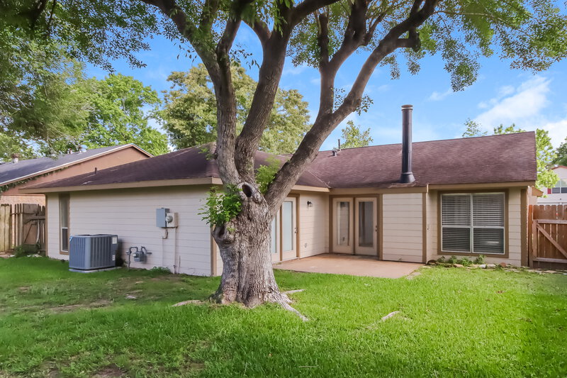 2,870/Mo, 7226 Dogwood Trail Dr Humble, TX 77346 Rear View
