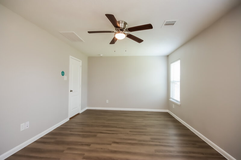 1,765/Mo, 20132 Langwell Dr Porter, TX 77365 Main Bedroom View 2