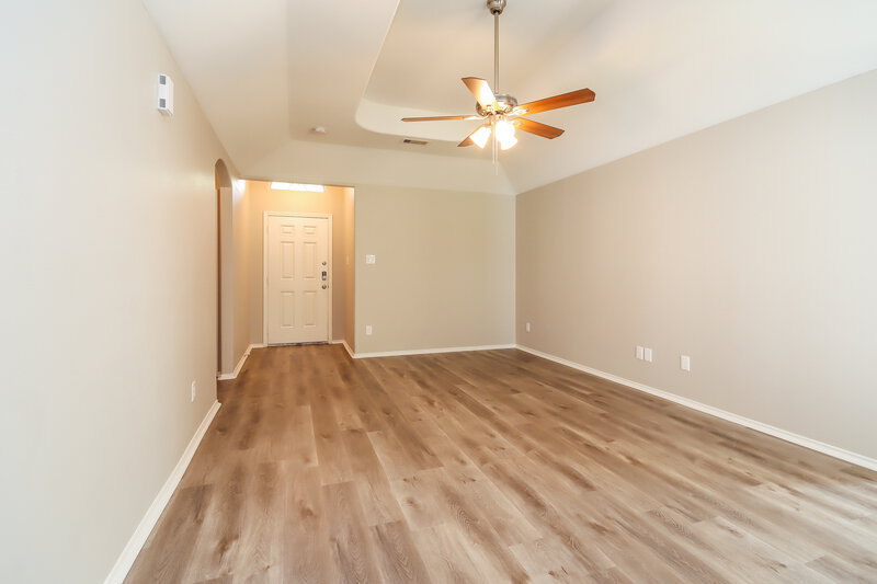 1,885/Mo, 426 Laurel Sage Dr Kingwood, TX 77339 Living Room View 3