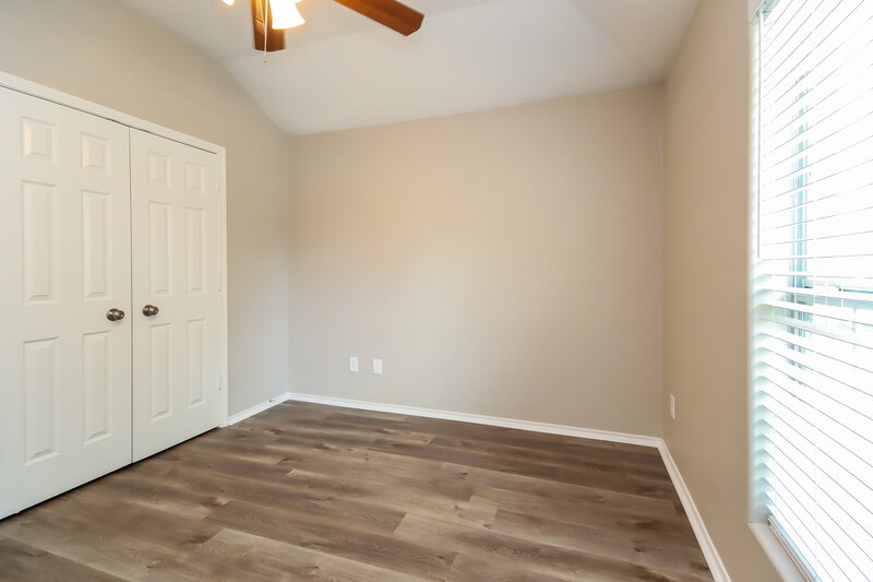 1,885/Mo, 426 Laurel Sage Dr Kingwood, TX 77339 Bedroom View