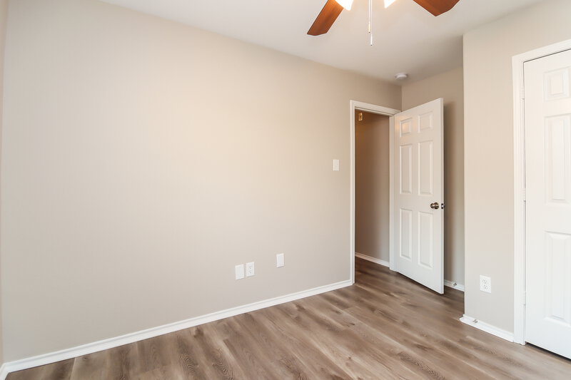 1,885/Mo, 426 Laurel Sage Dr Kingwood, TX 77339 Bedroom View 2