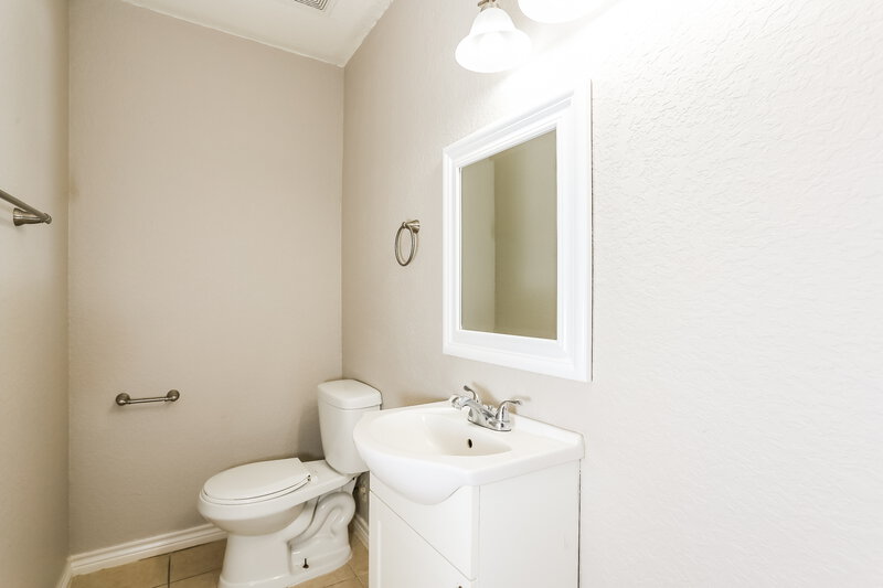 1,545/Mo, 234 Ridge Dr Crosby, TX 77532 Bathroom View