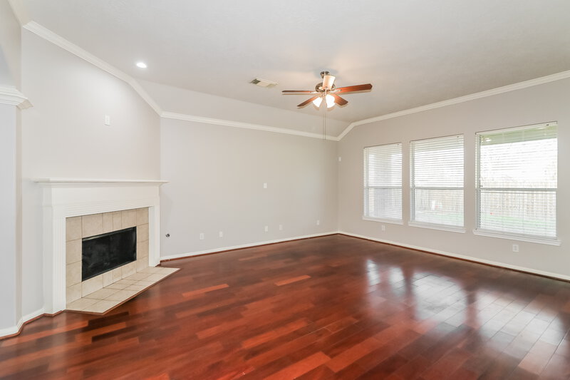 2,290/Mo, 7126 Fountain Lilly Dr Humble, TX 77346 Living Room View