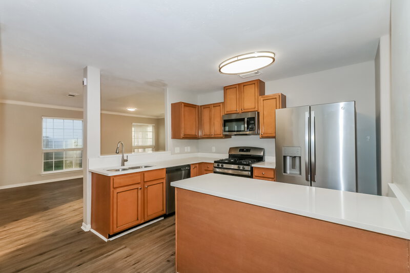 1,915/Mo, 2406 Glenholly Park Dr Sugar Land, TX 77498 Kitchen View 2