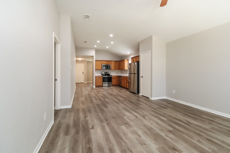 2,125/Mo, 17714 Manchester Point Ln Richmond, TX 77407 Living Room View