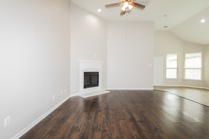 2,020/Mo, 19234 Silver Dapple Dr Porter, TX 77365 Living Room View