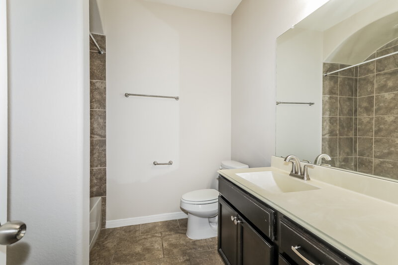 2,020/Mo, 19234 Silver Dapple Dr Porter, TX 77365 Main Bathroom View