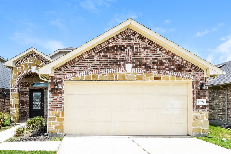2,075/Mo, 5135 Lagoon Ct Bacliff, TX 77518 External View